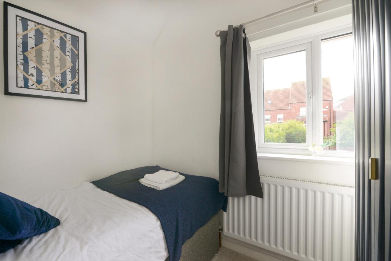 Alderton House - Spacious 3 Bed With Parking Nottingham Exterior foto